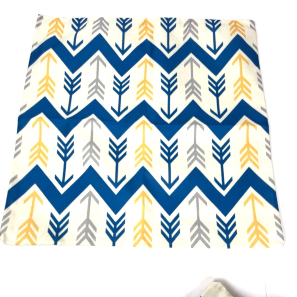 Geometric Set of 4 Throw Pillow Covers Blue Yellow Grey NEW - Picture 10 of 12
